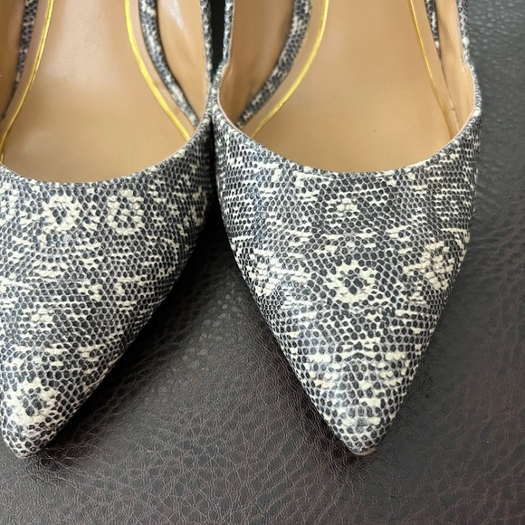 Enzo Angiolini faux snakeskin Pumps! LIKE NEW! - Picture 4 of 10